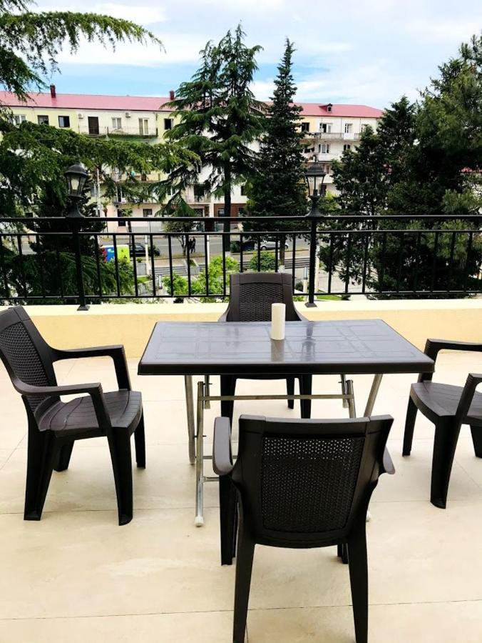 Hotel Gurya à Kobuleti Extérieur photo