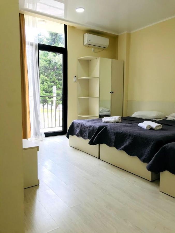 Hotel Gurya à Kobuleti Extérieur photo
